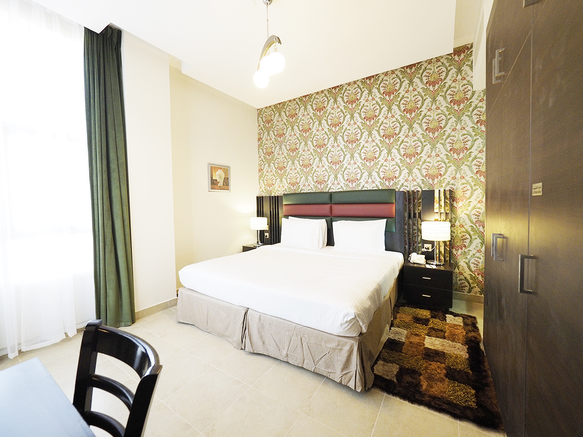 Deluxe One Bedroom Apartment 3